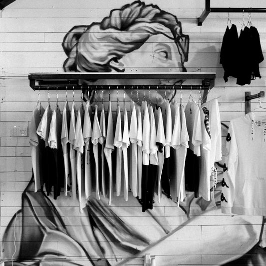 How to Maximize Closet Space in Small Apartments